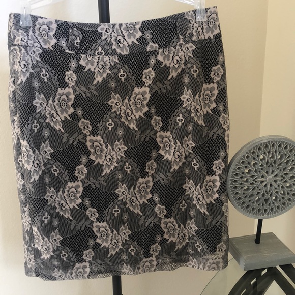 Lapis Dresses & Skirts - Lapis Skirt 🌹Lacy Floral Rose Overlay Pattern